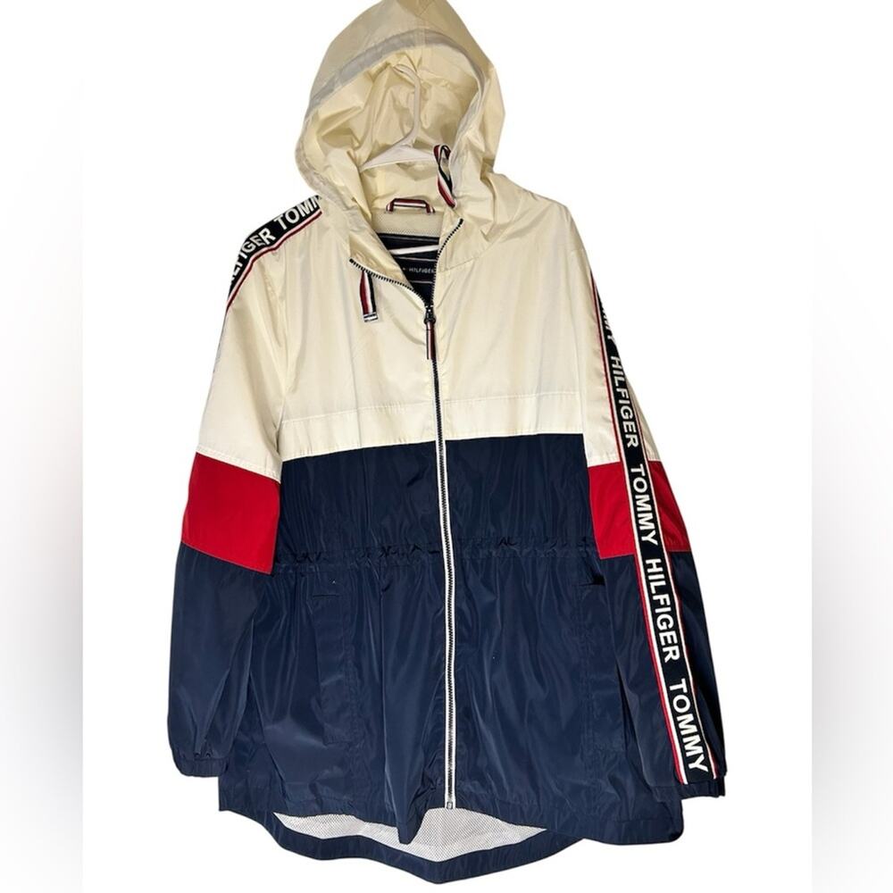 VTG Tommy Hilfiger Hooded Colorblock logo spell out Windbreaker. XL